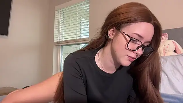 anamira1 online show from 04/02/26, 03:20