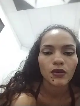 Karen Ariass online show from 06/07/26, 02:37