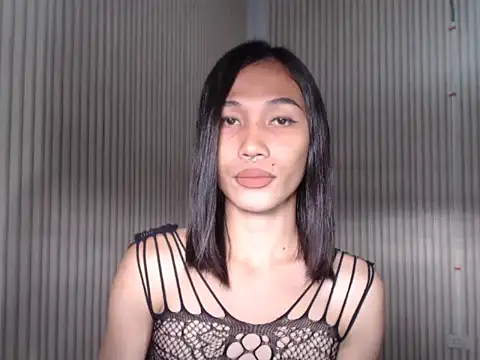 Urfucking khloe1 online show from 02/13/26, 12:17