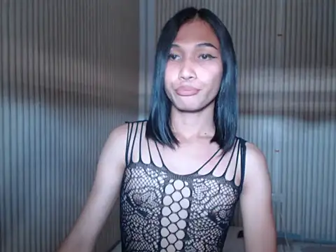 Urfucking khloe1 online show from 02/14/26, 12:29