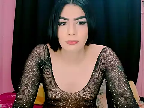 Snapshot of _crystal23_ chatting on 09/28/25, 04:40  crystal23  online show from 09/28/25, 04:40