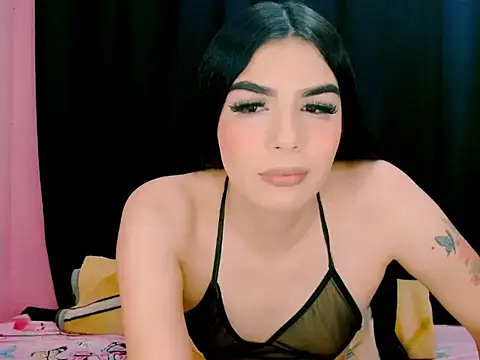 Snapshot of _crystal23_ chatting on 11/01/25, 04:58  crystal23  online show from 11/01/25, 04:58