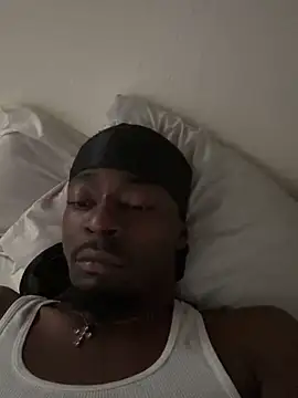 Snapshot of Dolla-Billlz chatting on 10/18/25, 05:46 Dolla-Billlz online show from 10/18/25, 05:46