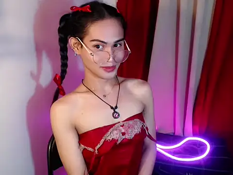 Snapshot of bellalot chatting on 09/19/25, 05:57 bellalot online show from 09/19/25, 05:57