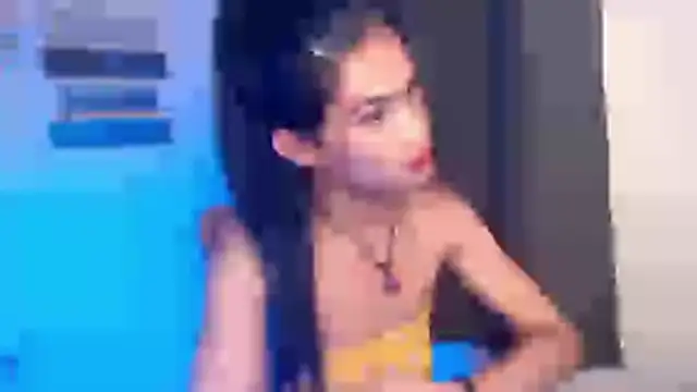 Snapshot of bellalot chatting on 11/08/25, 11:43 bellalot online show from 11/08/25, 11:43