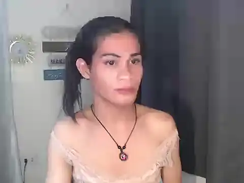 Snapshot of bellalot chatting on 12/03/25, 12:07 bellalot online show from 12/03/25, 12:07