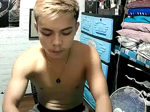 Pinoy slutcummer69 online show from 11/14/25, 09:41