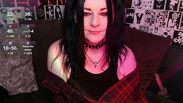 Snapshot of Kvopa chatting on 11/18/25, 08:08 Kvopa online show from 11/18/25, 08:08