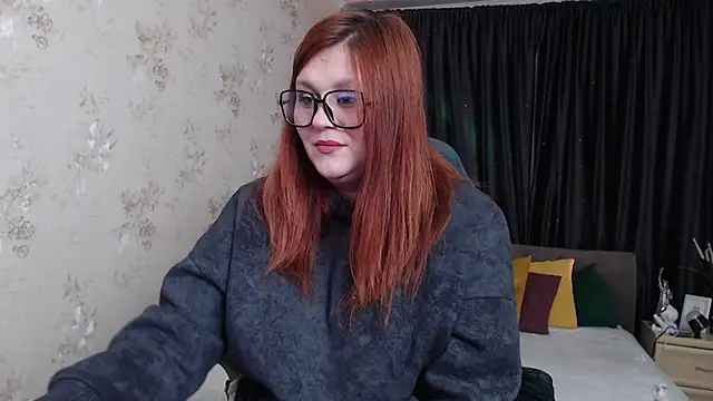 Alisawoods  online show from 10/28/25, 07:27