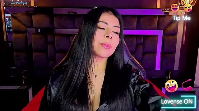 Aniajoness  online show from 12/15/25, 04:17