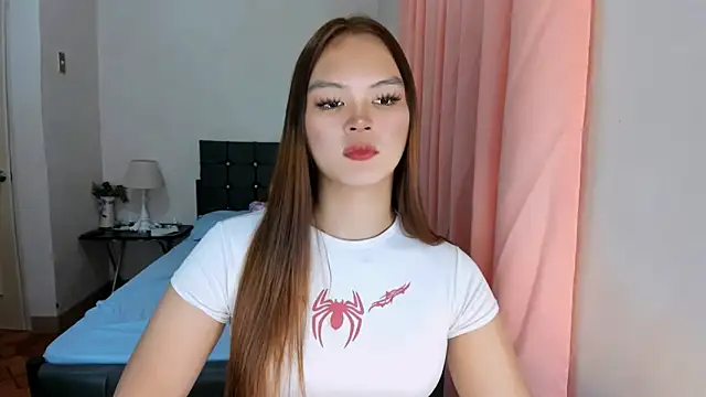 Snapshot of ameliamaureen chatting on 12/16/25, 02:55 ameliamaureen online show from 12/16/25, 02:55