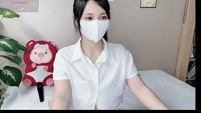 phuongnhi  online show from 09/09/25, 01:32