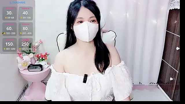 phuongnhi  online show from 04/03/26, 02:48