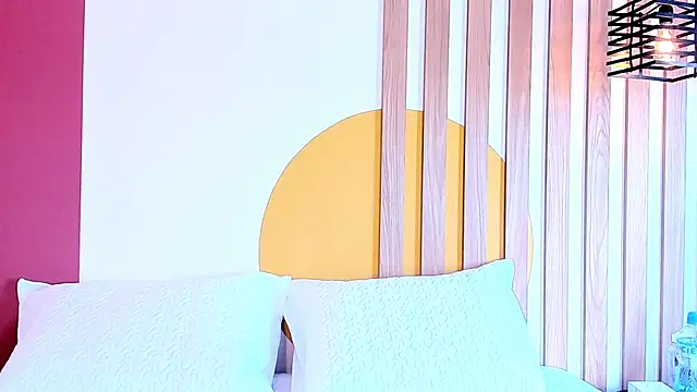 Snapshot of SashaGreyy_ chatting on 09/21/25, 04:19 SashaGreyy online show from 09/21/25, 04:19