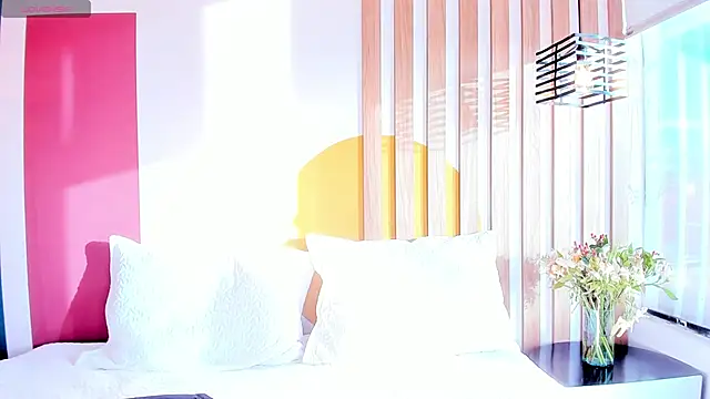 Snapshot of SashaGreyy_ chatting on 10/24/25, 09:44 SashaGreyy online show from 10/24/25, 09:44