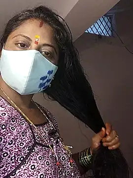 Snapshot of telugu_Geetha30 chatting on 09/15/25, 04:34 telugu Geetha30 online show from 09/15/25, 04:34