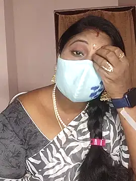 Snapshot of telugu_Geetha30 chatting on 10/15/25, 07:19 telugu Geetha30 online show from 10/15/25, 07:19