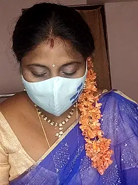 Snapshot of telugu_Geetha30 chatting on 10/17/25, 07:55 telugu Geetha30 online show from 10/17/25, 07:55