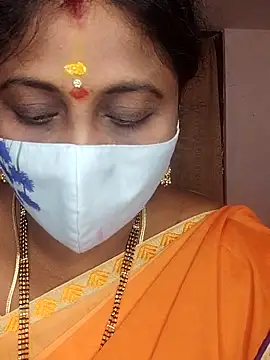 Snapshot of telugu_Geetha30 chatting on 10/19/25, 07:20 telugu Geetha30 online show from 10/19/25, 07:20