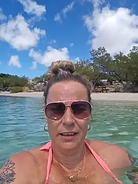 Mrs-Aurora online show from 04/03/26, 06:50