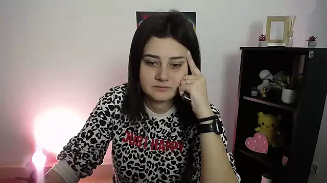 Snapshot of Katrin_kiss_ chatting on 09/28/25, 10:53 Katrin kiss online show from 09/28/25, 10:53