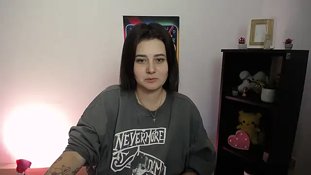 Snapshot of Katrin_kiss_ chatting on 10/01/25, 12:44 Katrin kiss online show from 10/01/25, 12:44