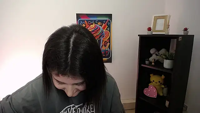 Snapshot of Katrin_kiss_ chatting on 10/09/25, 12:58 Katrin kiss online show from 10/09/25, 12:58