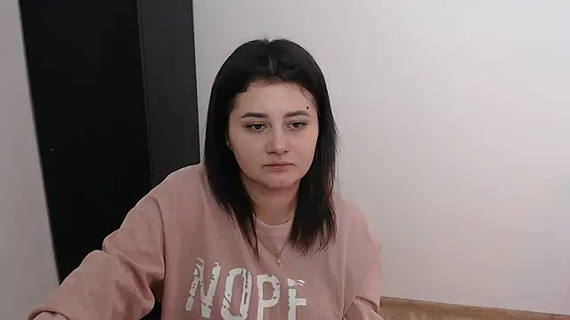 Snapshot of Katrin_kiss_ chatting on 10/10/25, 12:26 Katrin kiss online show from 10/10/25, 12:26