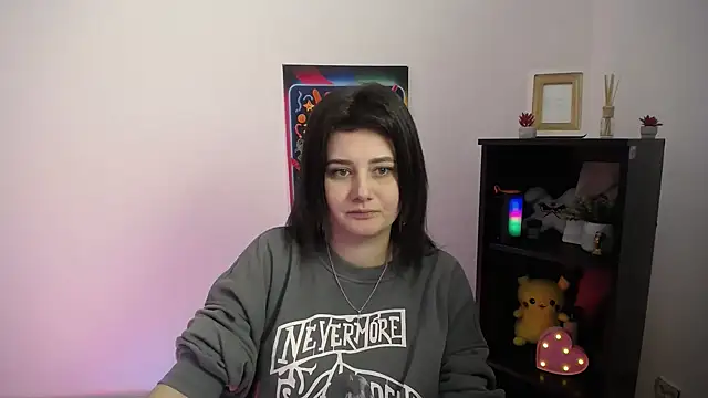 Snapshot of Katrin_kiss_ chatting on 10/20/25, 12:16 Katrin kiss online show from 10/20/25, 12:16