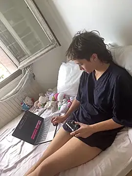 Snapshot of NIQUE_TARAXX chatting on 09/11/25, 03:12 NIQUE TARAXX online show from 09/11/25, 03:12