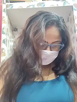 nisha 1110 online show from 10/12/25, 05:56