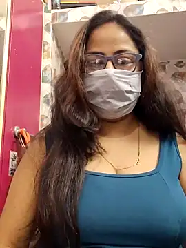 nisha 1110 online show from 11/11/25, 01:33