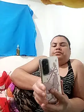 yaneth  online show from 10/10/25, 11:20