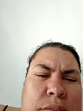 yaneth  online show from 10/25/25, 12:34