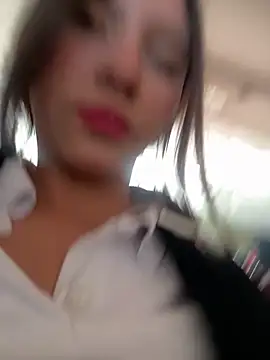 Snapshot of Katie_rawwww chatting on 10/24/25, 03:30 Katie rawwww online show from 10/24/25, 03:30