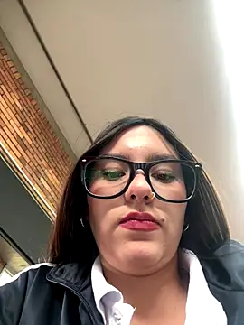 Snapshot of Katie_rawwww chatting on 11/05/25, 01:11 Katie rawwww online show from 11/05/25, 01:11