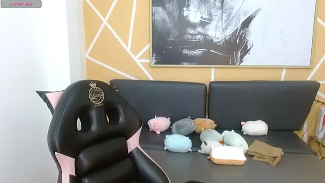 olivia russo  online show from 01/09/26, 08:21