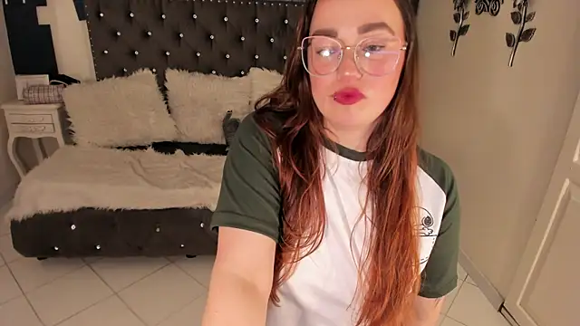 Tammy parker  online show from 12/17/25, 05:35