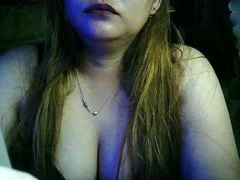 yuana25 online show from 11/28/25, 08:50