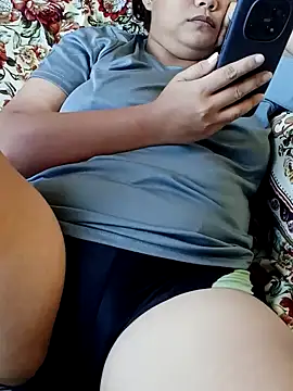 yuana25 online show from 04/24/26, 06:05