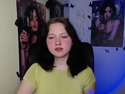 LadyAlice  online show from 04/22/26, 05:58