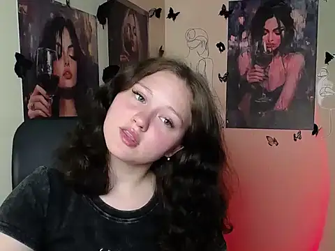 LadyAlice  online show from 06/08/26, 06:30