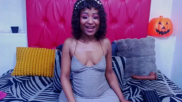 GoldenBigAssCurvy online show from 04/22/26, 06:31