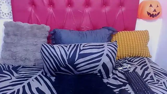 GoldenBigAssCurvy online show from 04/26/26, 01:42