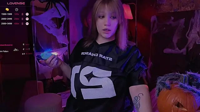 Morvelyn online show from 10/27/25, 06:34