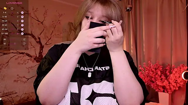 Morvelyn online show from 11/26/25, 02:51