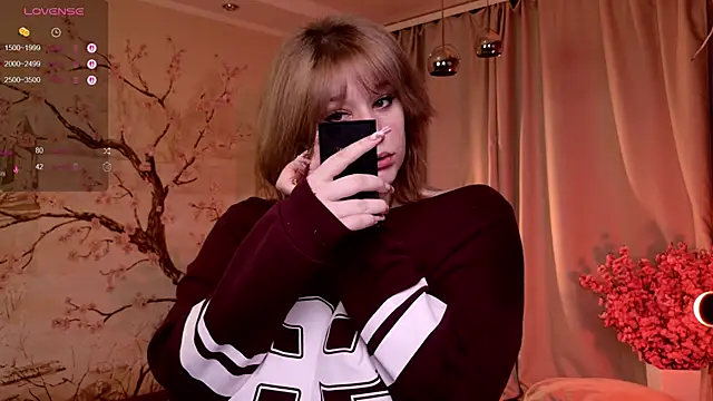 Morvelyn online show from 11/28/25, 12:41