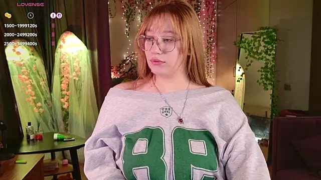 Morvelyn online show from 02/25/26, 08:29