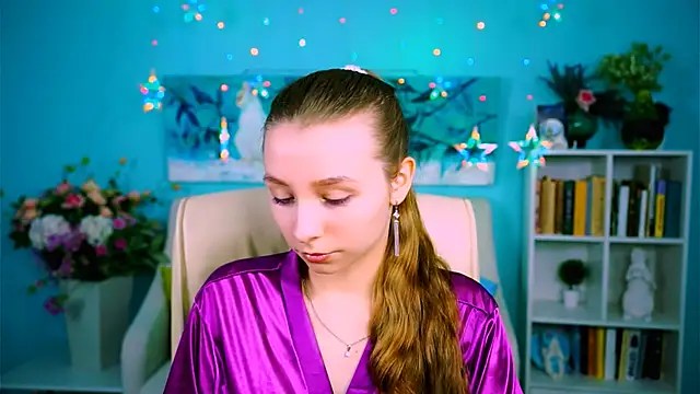 Snapshot of JulieDaniel chatting on 10/17/25, 04:26 JulieDaniel online show from 10/17/25, 04:26