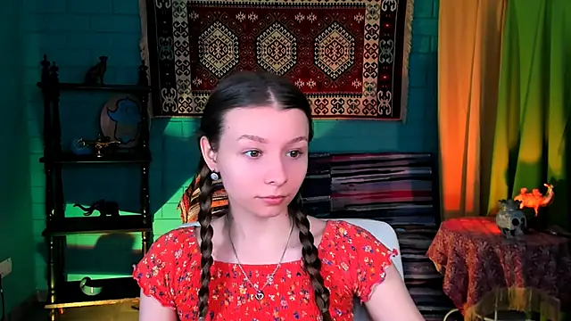 Snapshot of JulieDaniel chatting on 11/27/25, 04:14 JulieDaniel online show from 11/27/25, 04:14